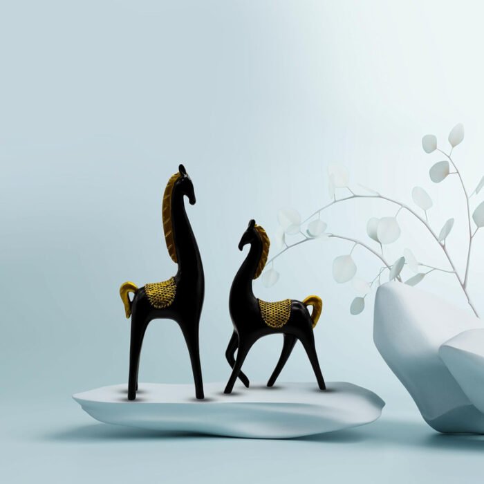 Elegant Black and Gold Horse Figurines - Luxurious Home Decor Accents